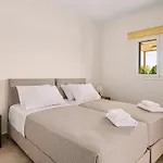 Vasilopoulos Residences - Anthia With Jaccuzzi & Emelia With Shared Pool Villa