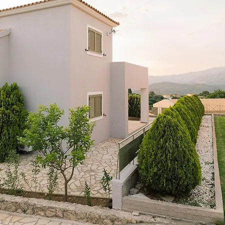 Vasilopoulos Residences - Anthia With Jaccuzzi & Emelia With Shared Pool וילה