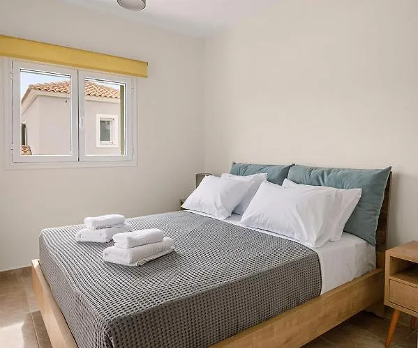 Vasilopoulos Residences - Anthia With Jaccuzzi & Emelia With Shared Pool *