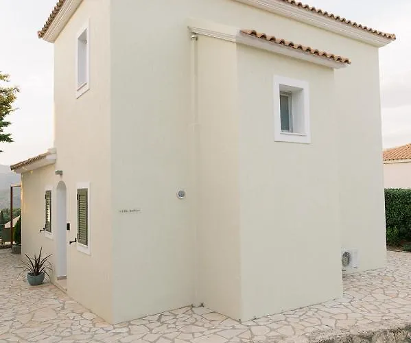 Villa Vasilopoulos Residences - Anthia With Jaccuzzi & Emelia With Shared Pool Argostoli (Kefalonia)