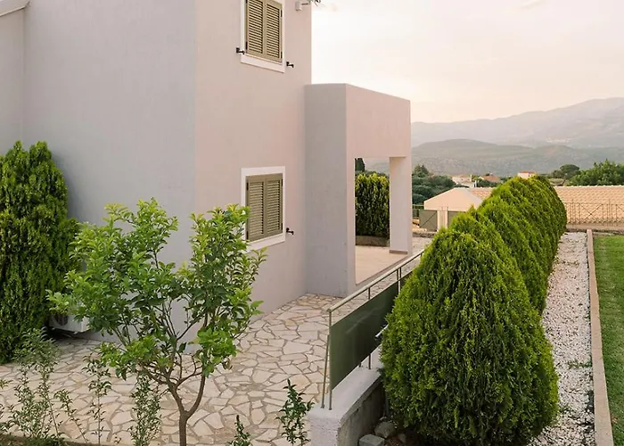 Vasilopoulos Residences - Anthia With Jaccuzzi & Emelia With Shared Pool 빌라
