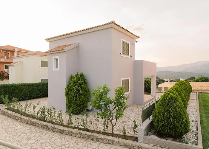Villa Vasilopoulos Residences - Anthia With Jaccuzzi & Emelia With Shared Pool Argostoli (Kefalonia)