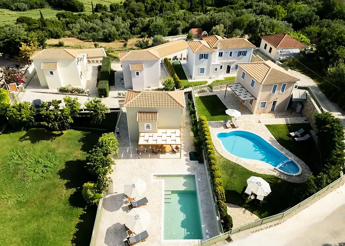 Vasilopoulos Residences - Anthia With Jaccuzzi & Emelia With Shared Pool 빌라