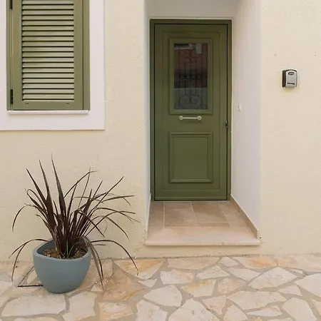 Vasilopoulos Residences - Anthia With Jacuzzi & Shared Pool Вилла Аргостолион