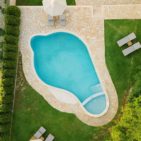 Vasilopoulos Residences - Anthia With Jacuzzi & Shared Pool Вилла