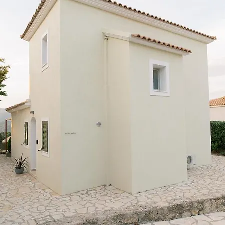Вилла Vasilopoulos Residences - Anthia With Jacuzzi & Shared Pool Аргостолион