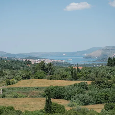 Villa Vasilopoulos Residences - Anthia With Jaccuzzi & Emelia With Shared Pool Argostoli (Kefalonia)