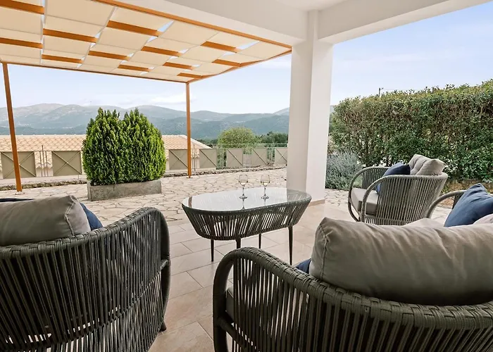 Vasilopoulos Residences - Anthia With Jaccuzzi & Emelia With Shared Pool Argostóli